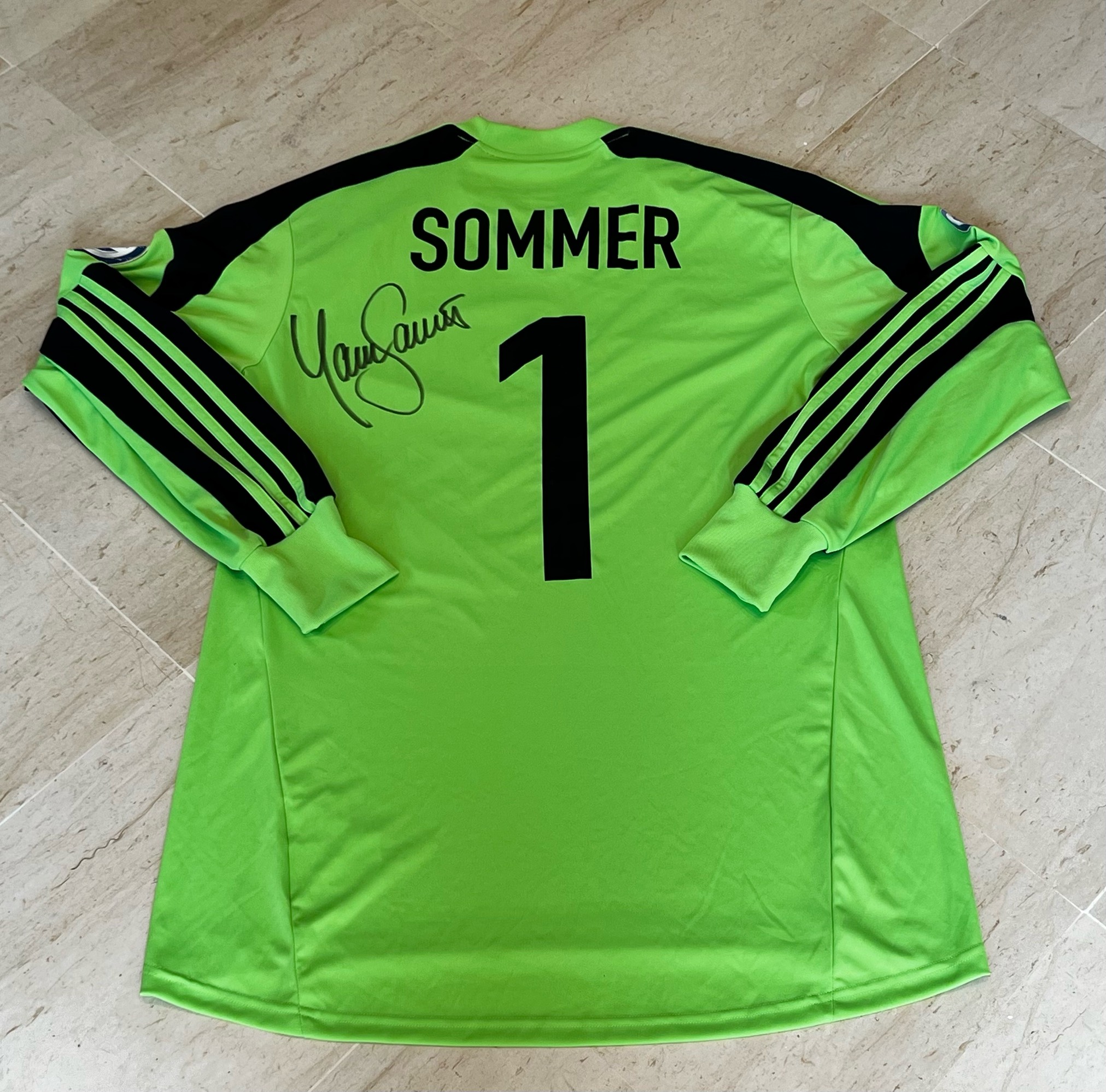 Buy Or Sell Authentic Football Shirts - Your Football Shirt